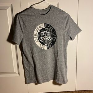Abercrombie kids  t shirt